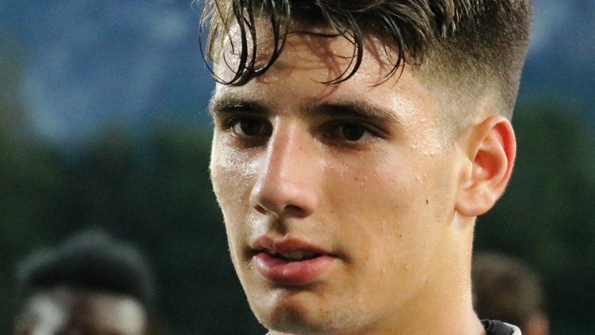 A fiatal Szoboszlai Dominik az FC Liefering játékosaként